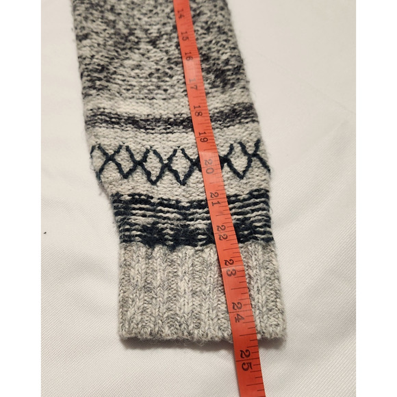 CABI Shetland Gray Green Geometric Fringe Hem Open Knit Cardigan Size Small - Picture 6 of 9